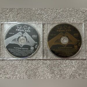 2009 Taylor Swift Fearless Platinum Edition CD and DVD.